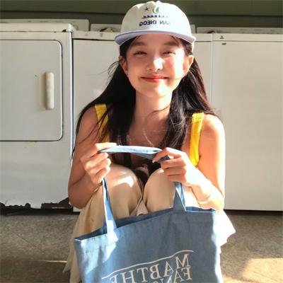 女生联谊会的美女粘球